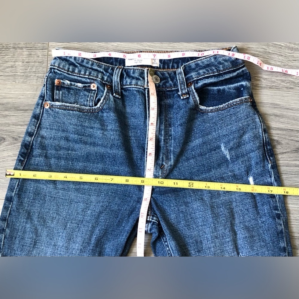 Abercrombie & Fitch High Rise Jeans - Picture 9 of 9